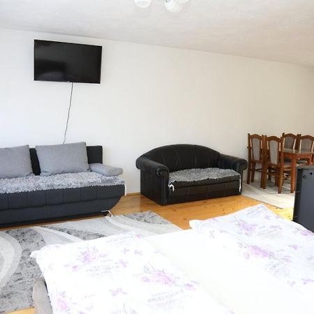 Apartment Stanic Sipovo Екстер'єр фото
